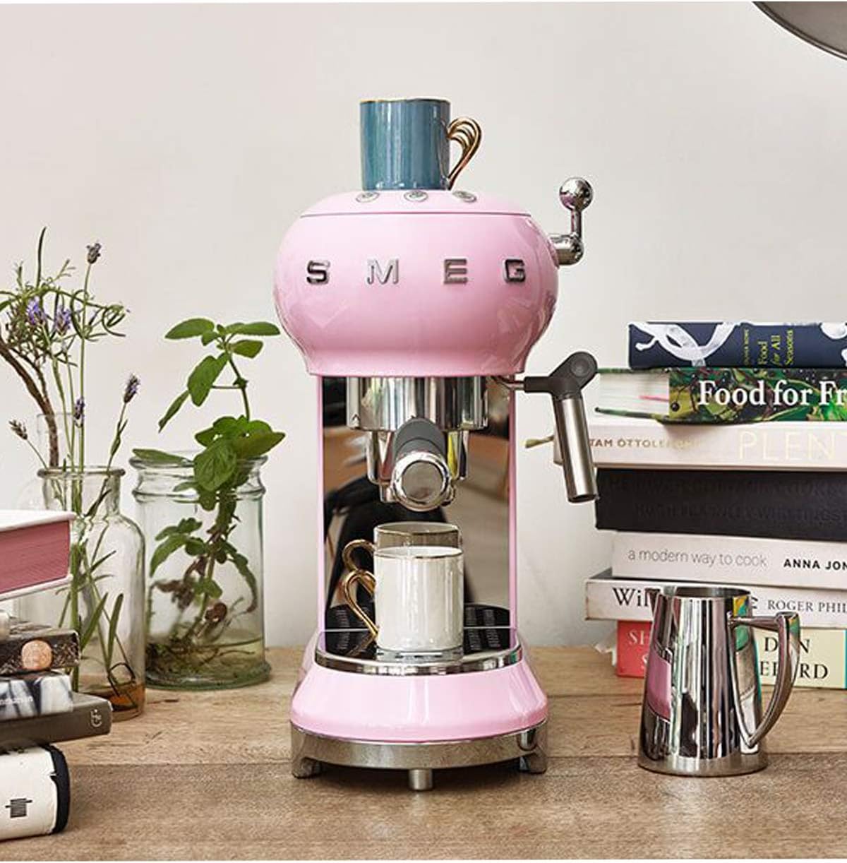 Smeg ECF01PKEU espresso machine - view 6